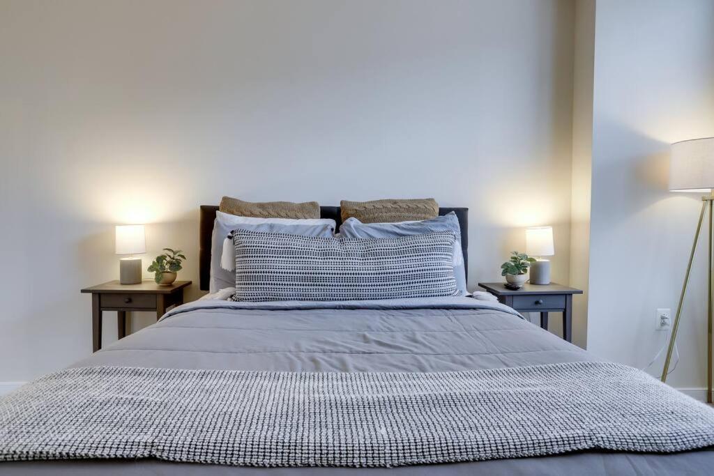 Fantastic 2 Bedroom Condo At Pentagon City 阿林顿 外观 照片