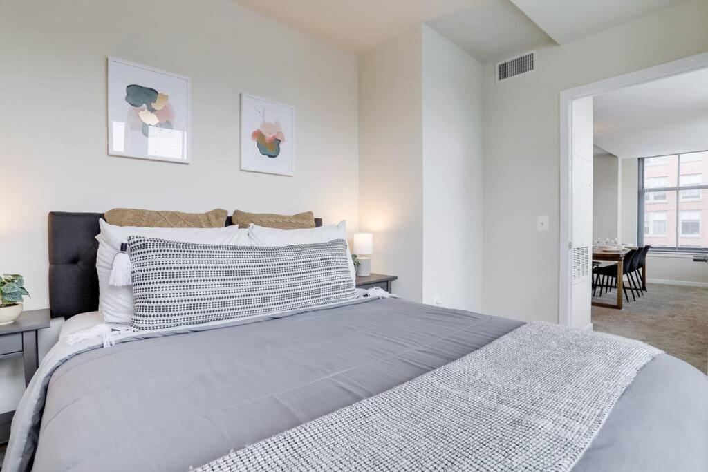 Fantastic 2 Bedroom Condo At Pentagon City 阿林顿 外观 照片