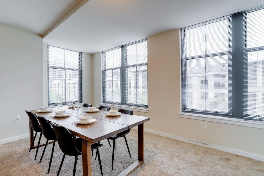 Fantastic 2 Bedroom Condo At Pentagon City 阿林顿 外观 照片